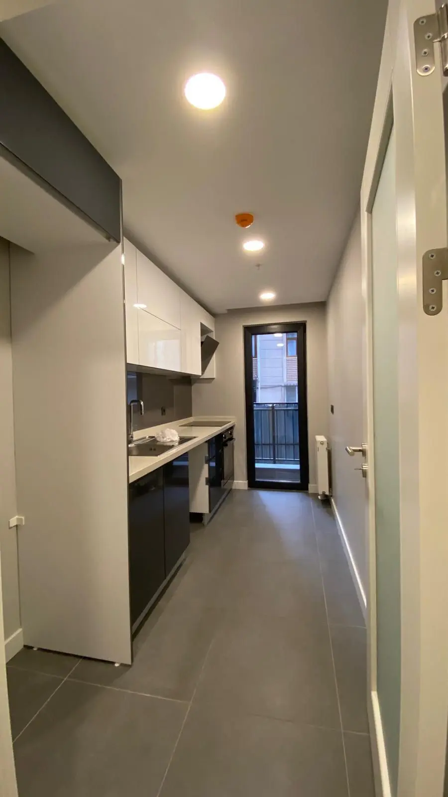 Modern kitchen